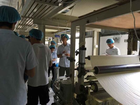 موظفو قطاع التجارة الخارجية Kmnpack زار مصنع الشركة